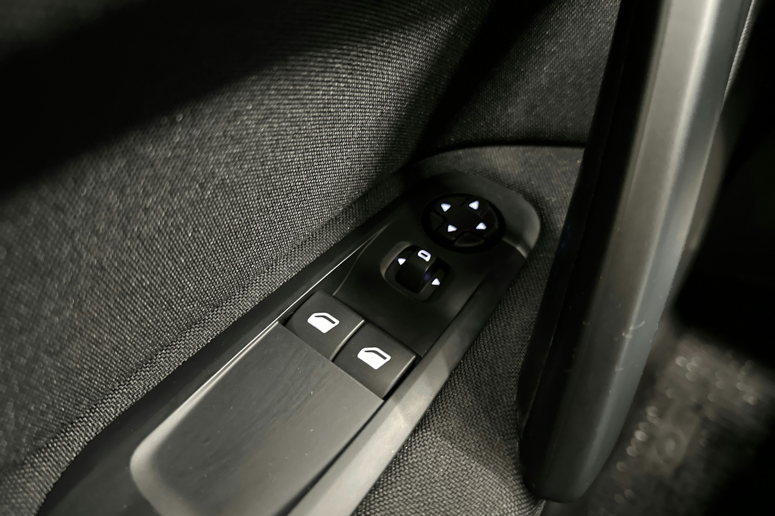 harmaa Peugeot 308 2016 kuva 18.
