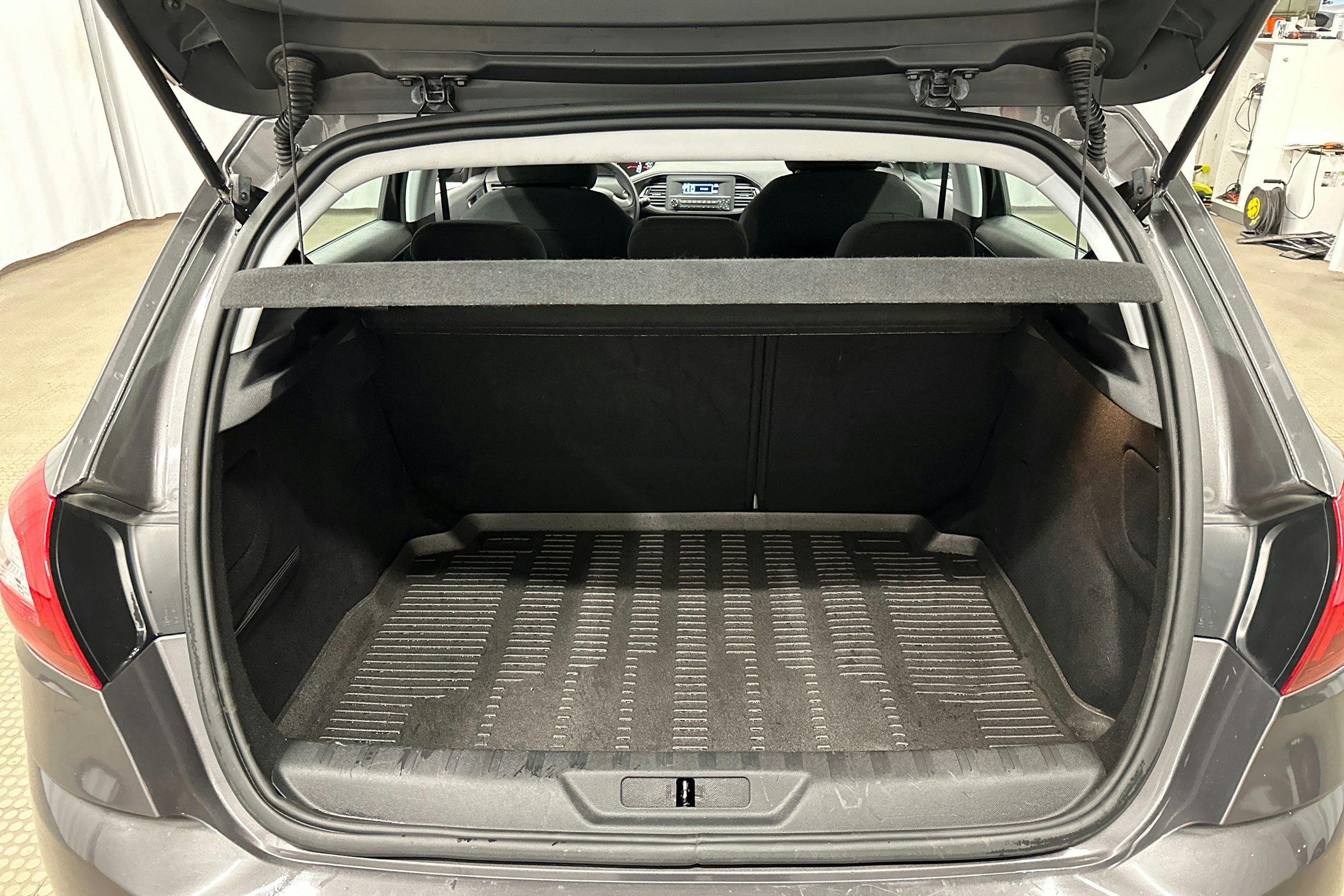 harmaa Peugeot 308 2016 kuva 20.