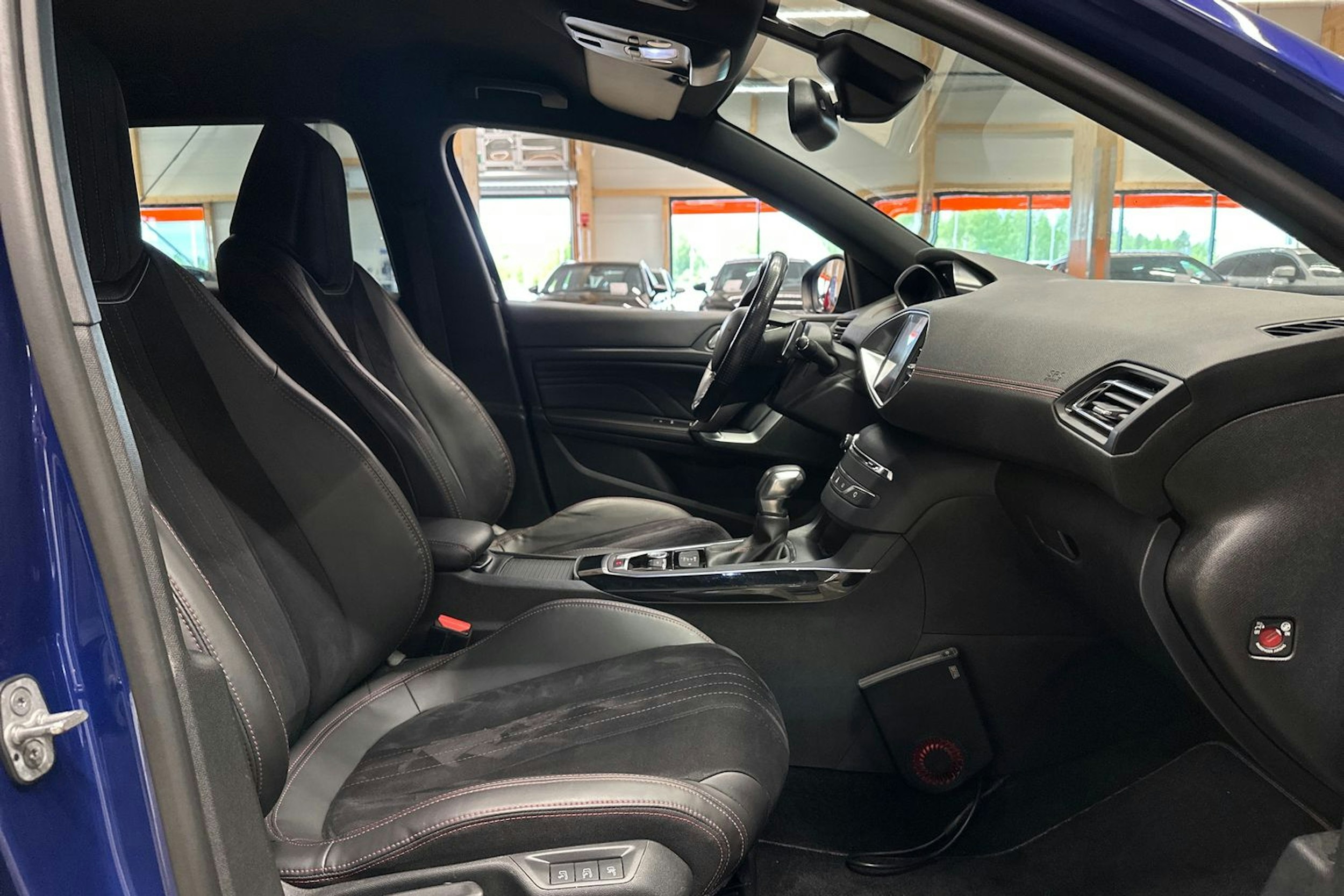 sininen Peugeot 308 2017 kuva 10.