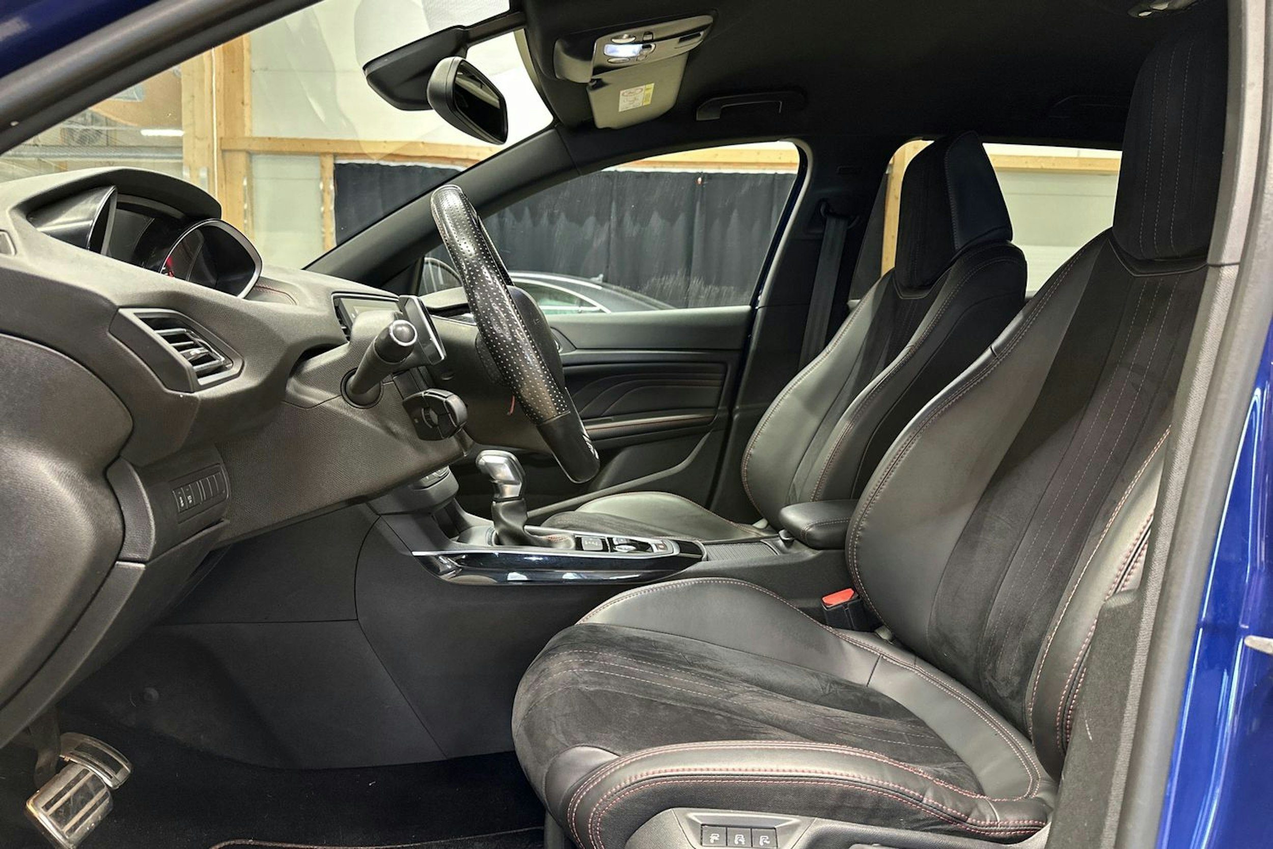 sininen Peugeot 308 2017 kuva 13.