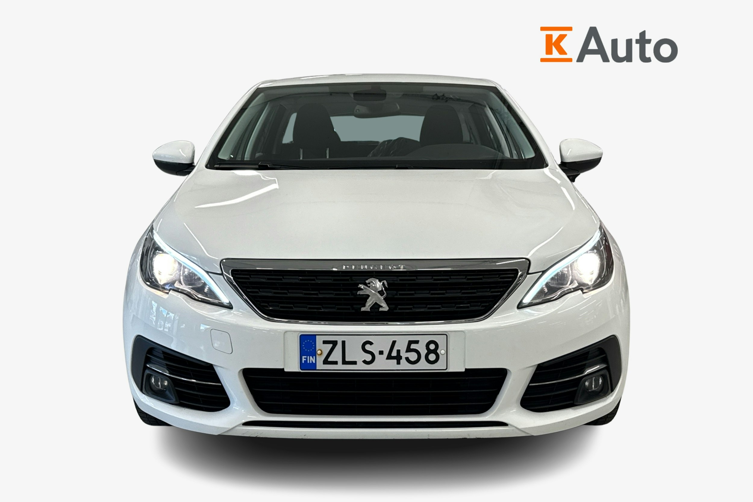 Valkoinen Peugeot 308 2018 kuva 4.