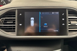 Valkoinen Peugeot 308 2018 kuva 14.