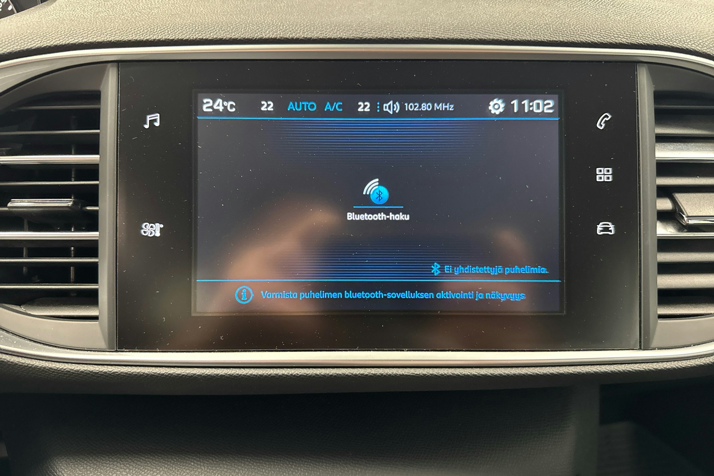 Valkoinen Peugeot 308 2018 kuva 16.