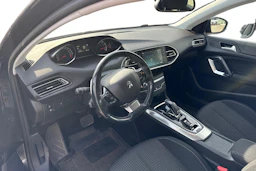 harmaa Peugeot 308 2019 kuva 3.