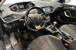 harmaa Peugeot 308 2019 kuva 3.