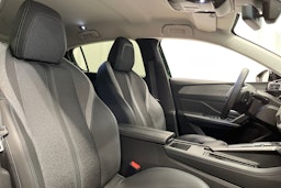 Vihreä Peugeot 308 2022 kuva 37.