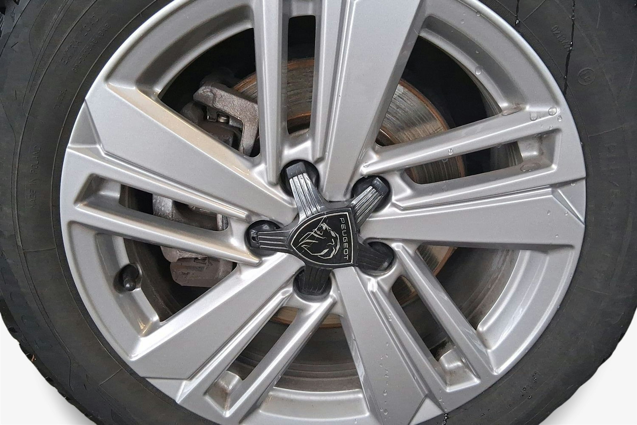 harmaa Peugeot 308 2022 kuva 11.