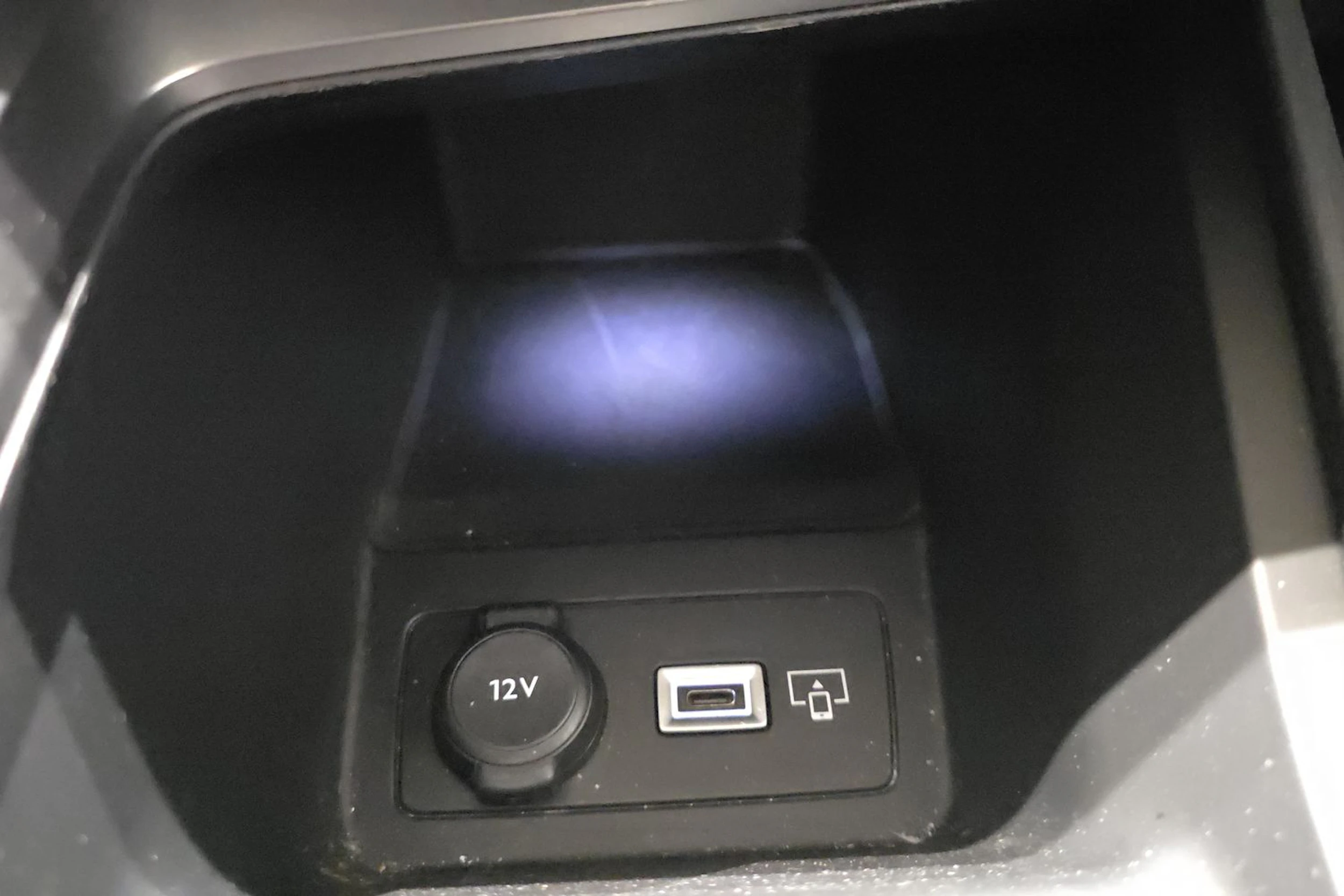 sininen Peugeot 308 2022 kuva 30.