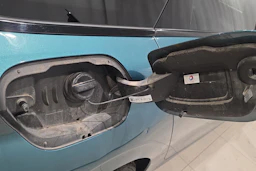 sininen Peugeot 308 2022 kuva 32.