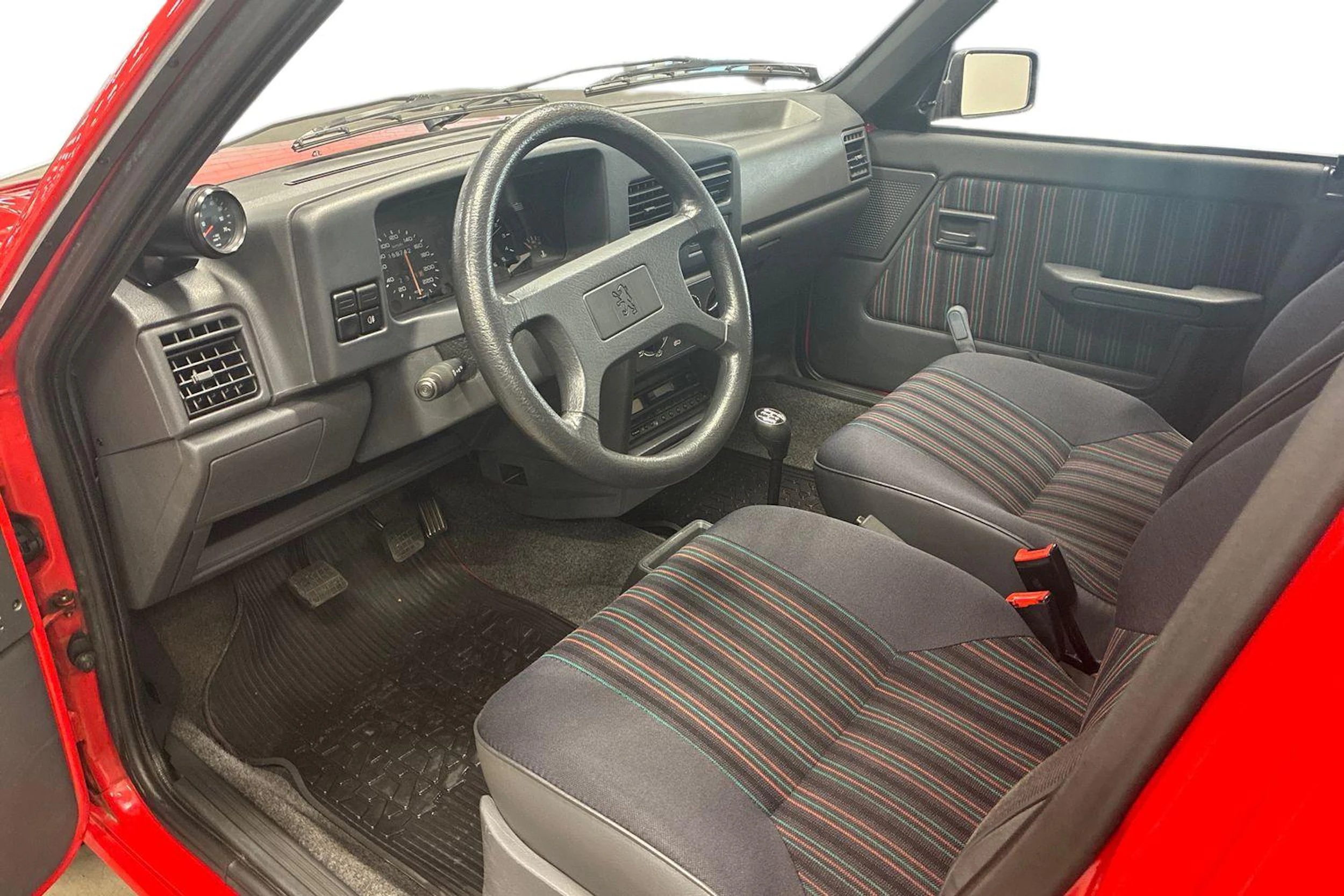 punainen Peugeot 309 1992 kuva 8.