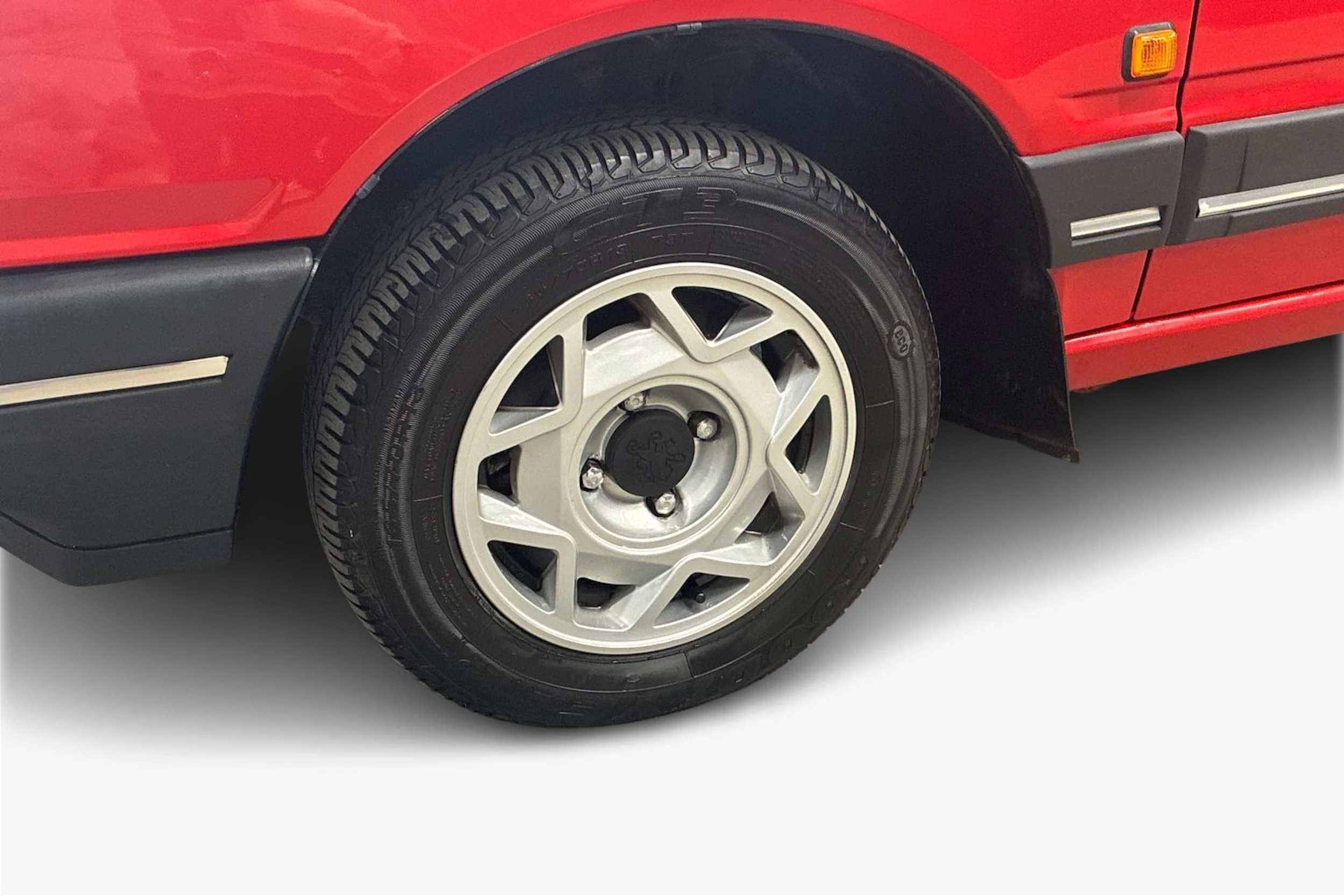 punainen Peugeot 309 1992 kuva 12.