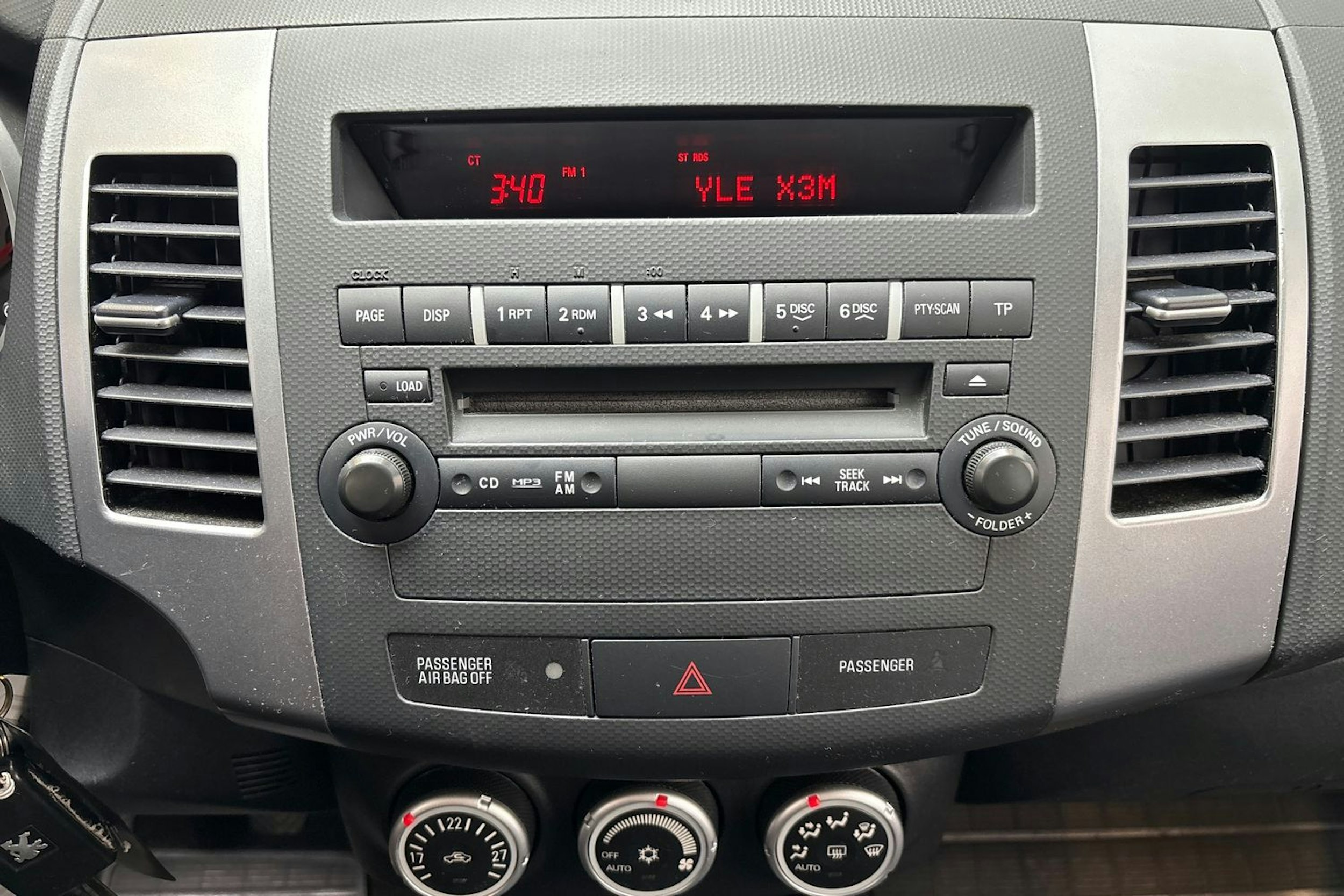 musta Peugeot 4007 2008 kuva 19.