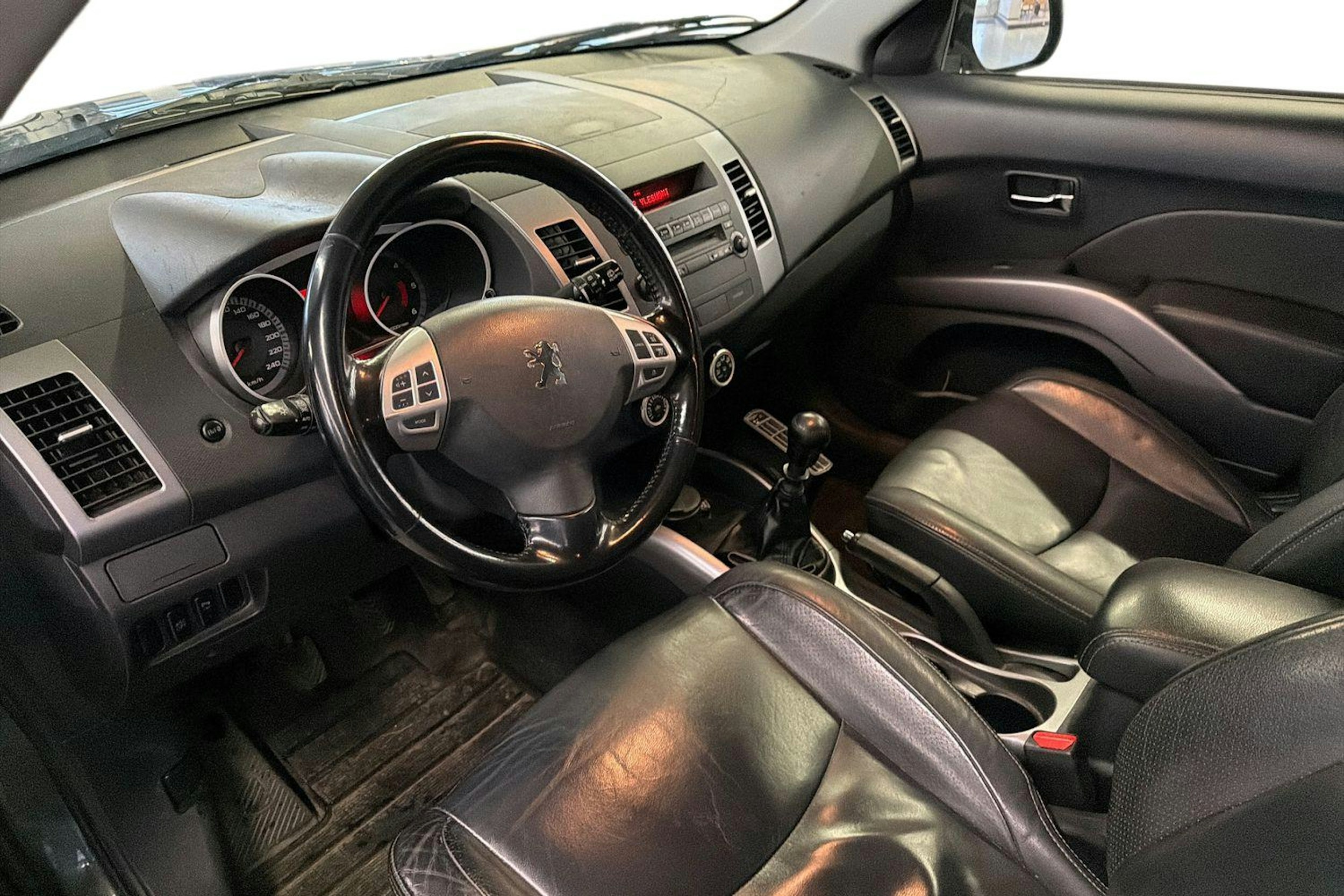 harmaa Peugeot 4007 2009 kuva 3.