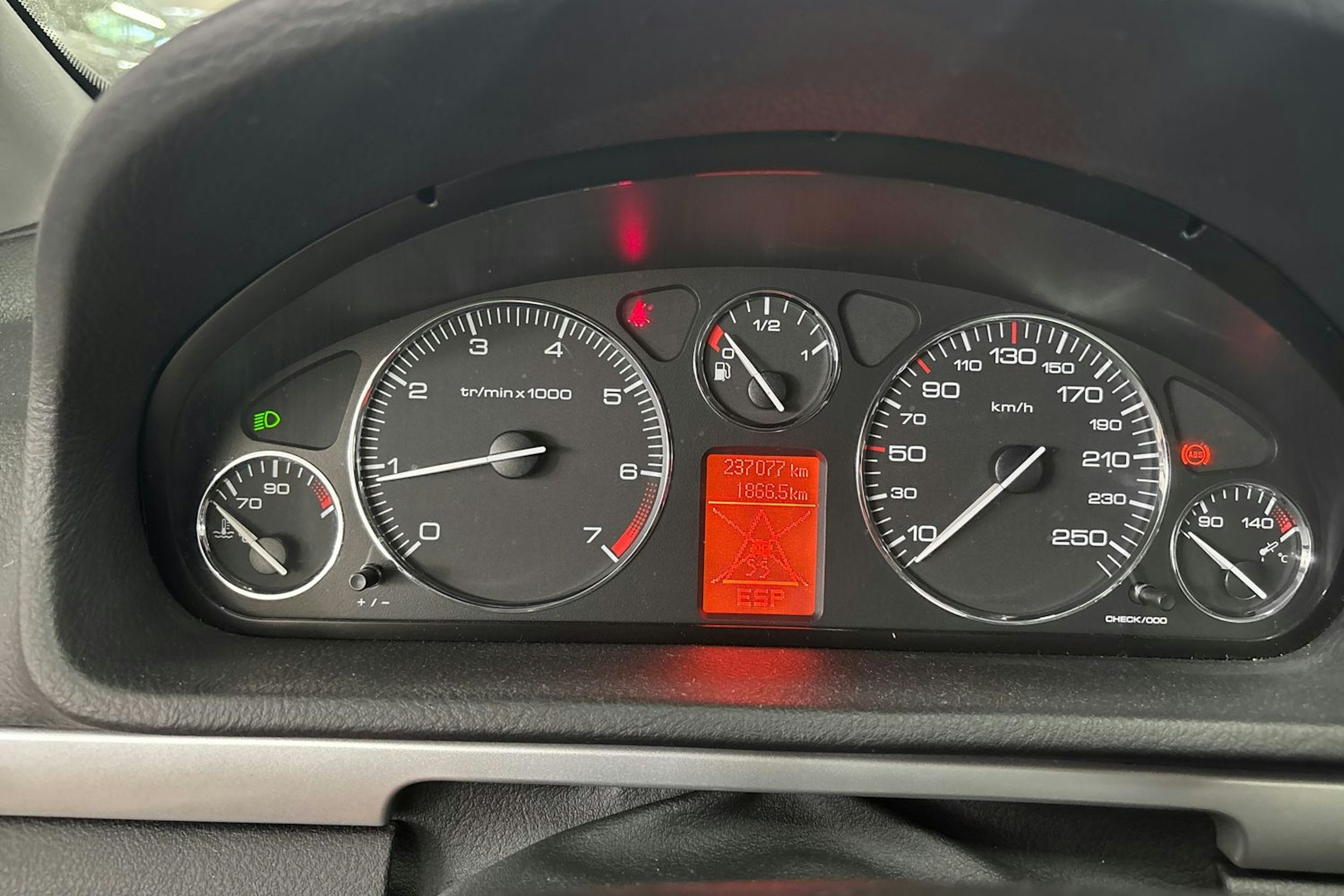 Ruskea (beige) Peugeot 407 2006 kuva 13.