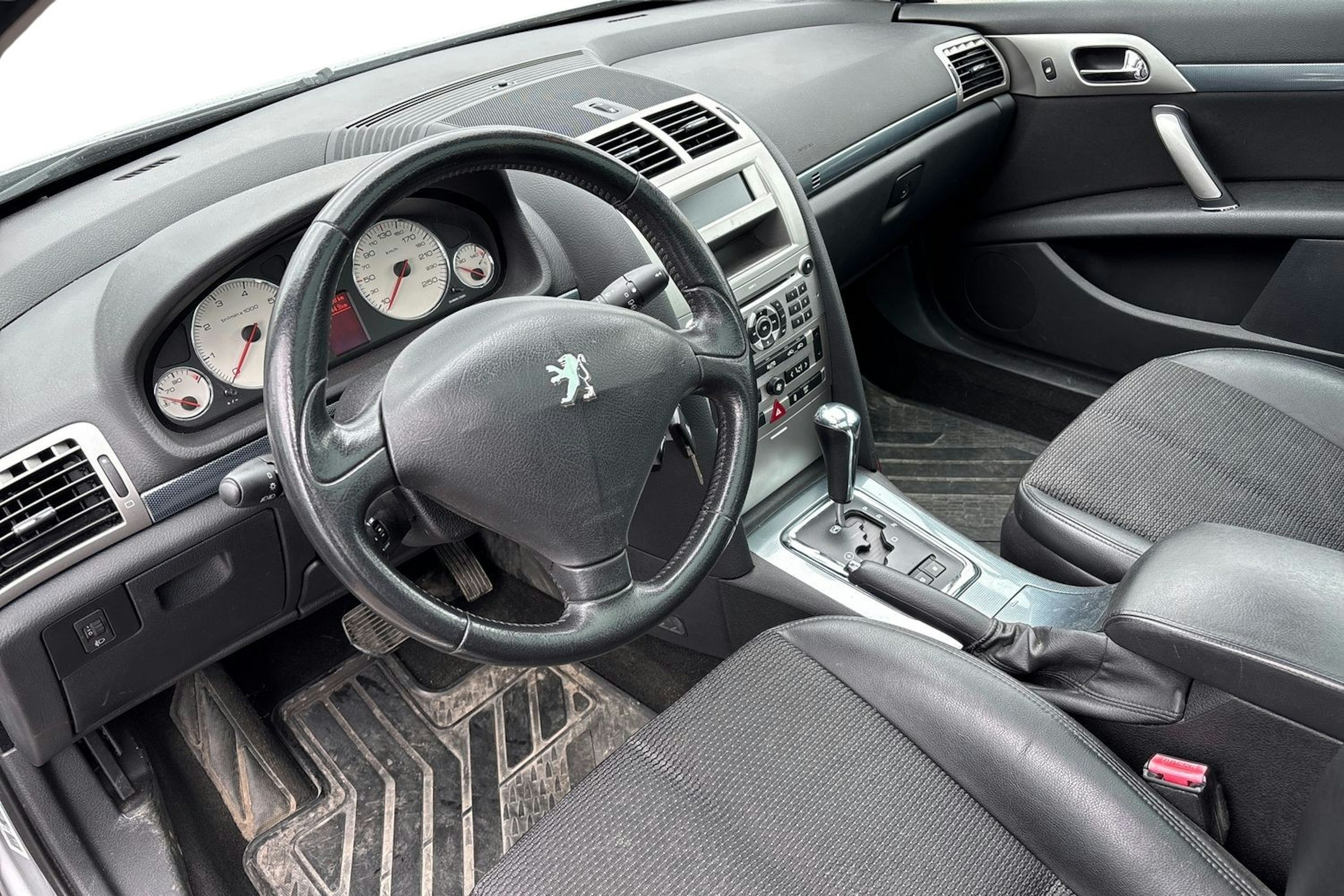Harmaa Peugeot 407 2007 kuva 7.
