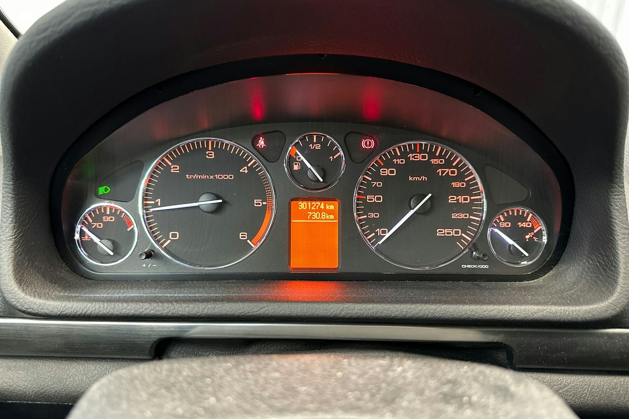 Musta Peugeot 407 2010 kuva 15.