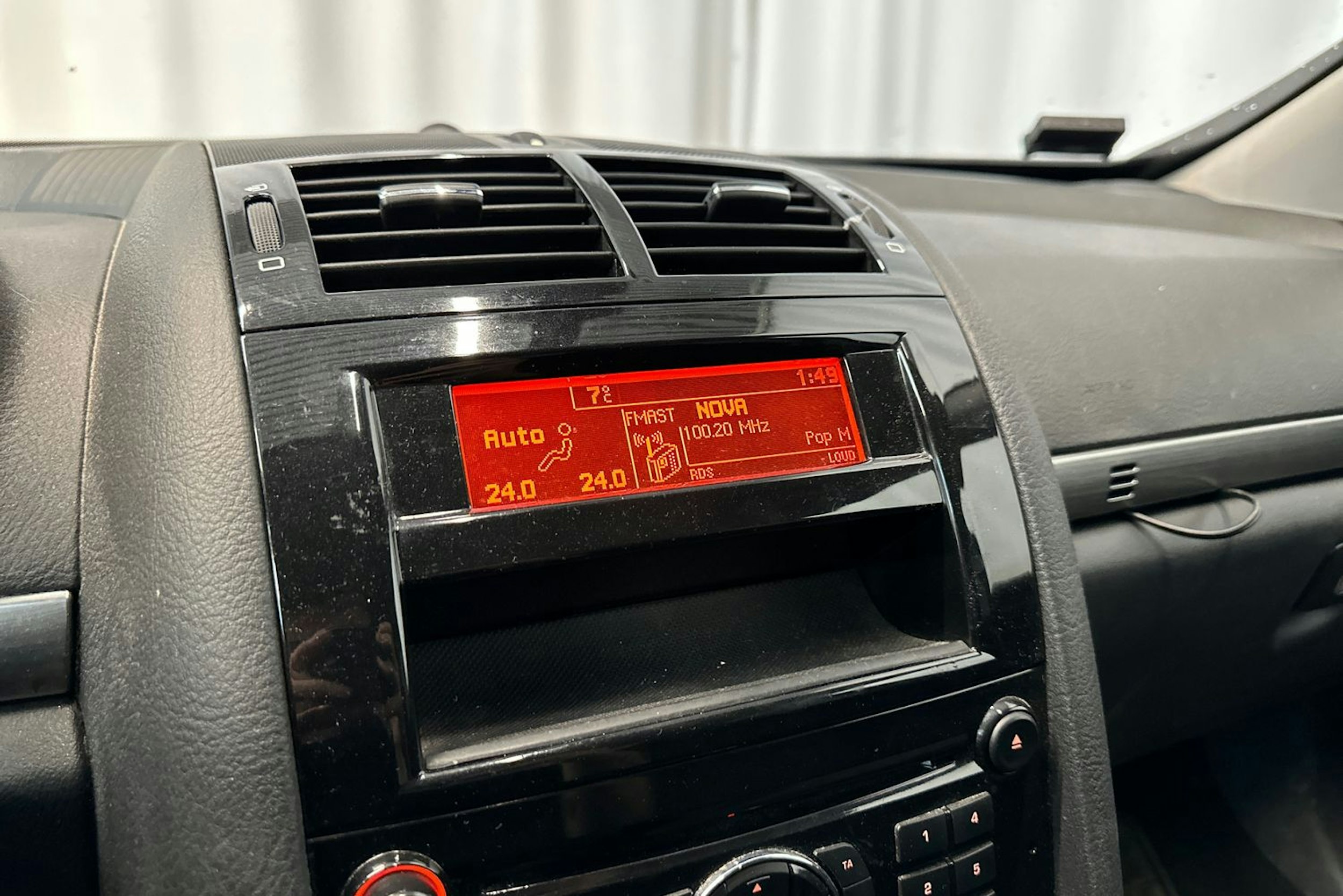 Musta Peugeot 407 2010 kuva 17.