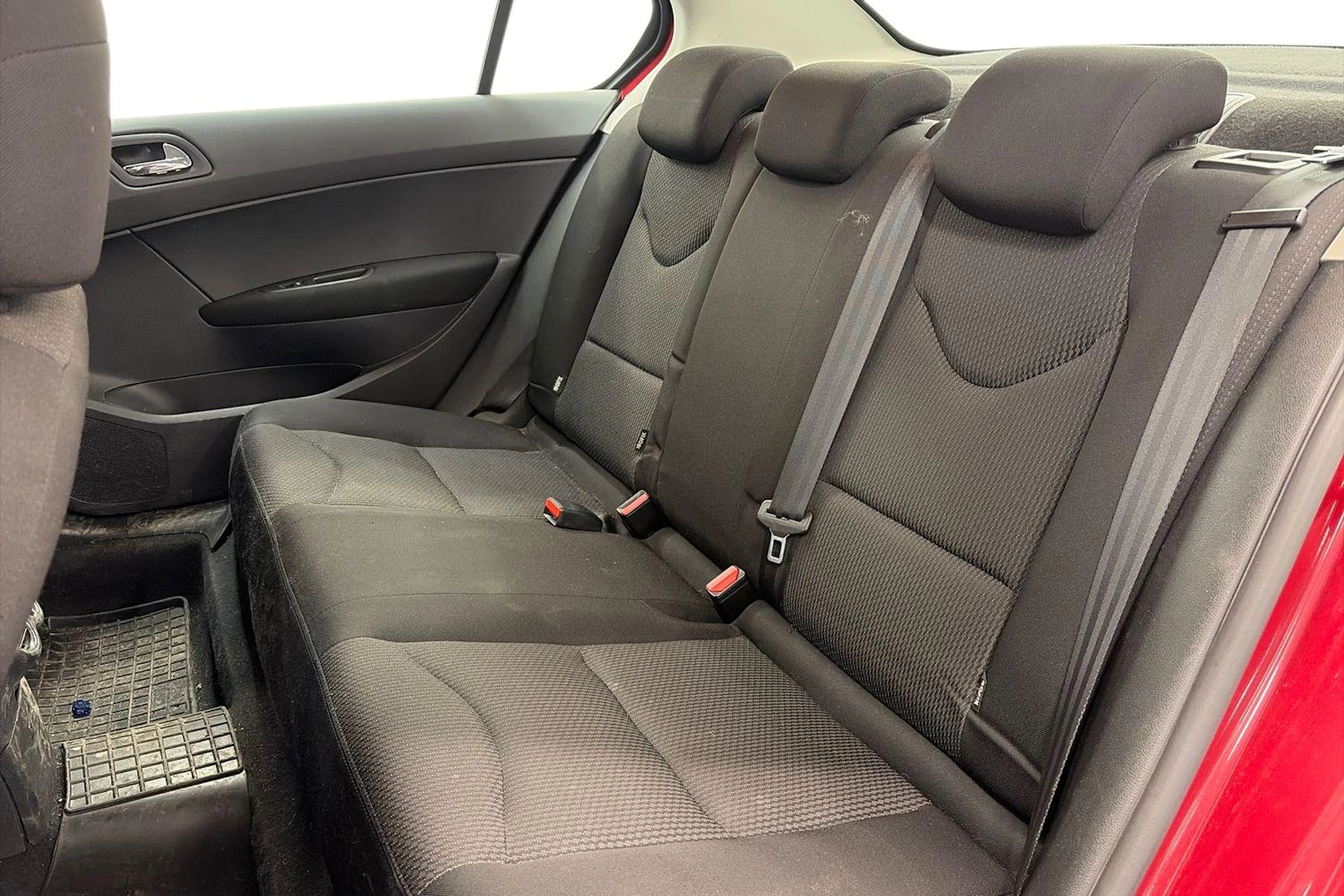 Punainen Peugeot 408 2012 kuva 8.