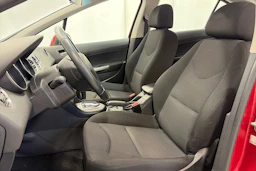 Punainen Peugeot 408 2012 kuva 11.