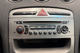 Punainen Peugeot 408 2012 kuva 14.