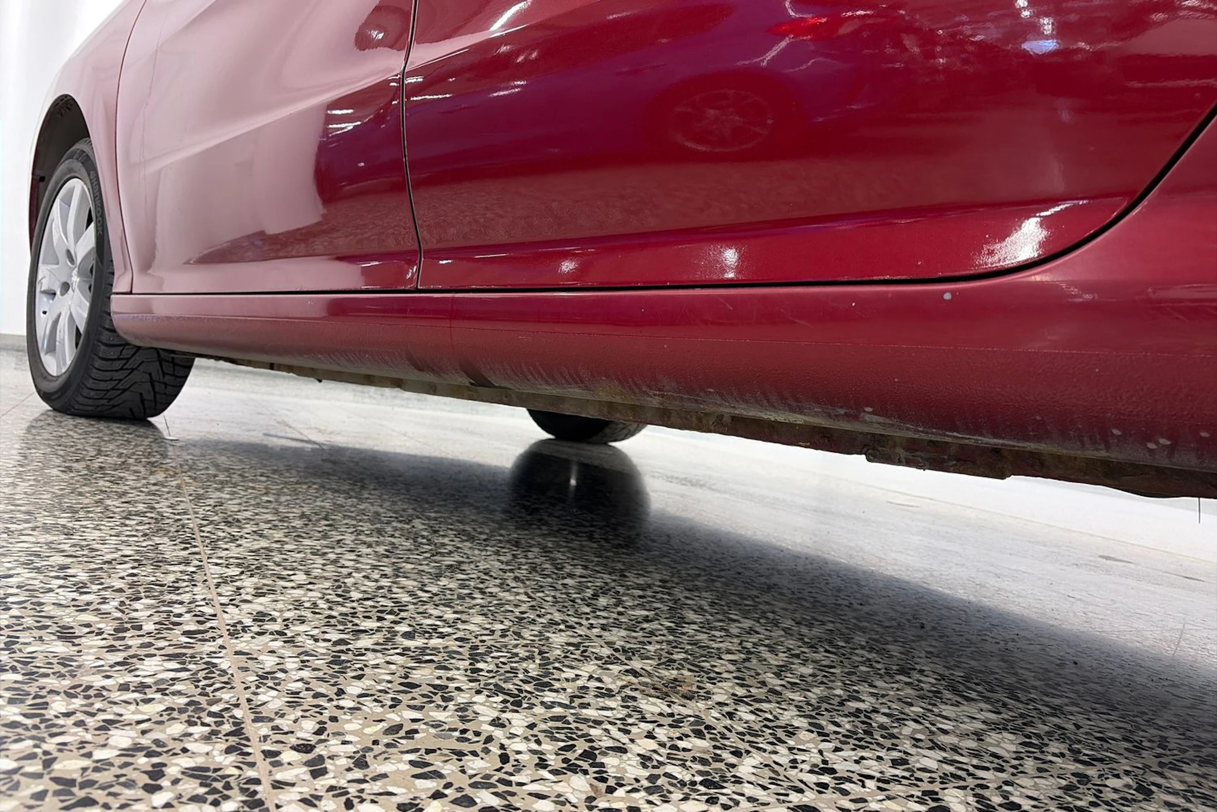 Punainen Peugeot 408 2012 kuva 27.