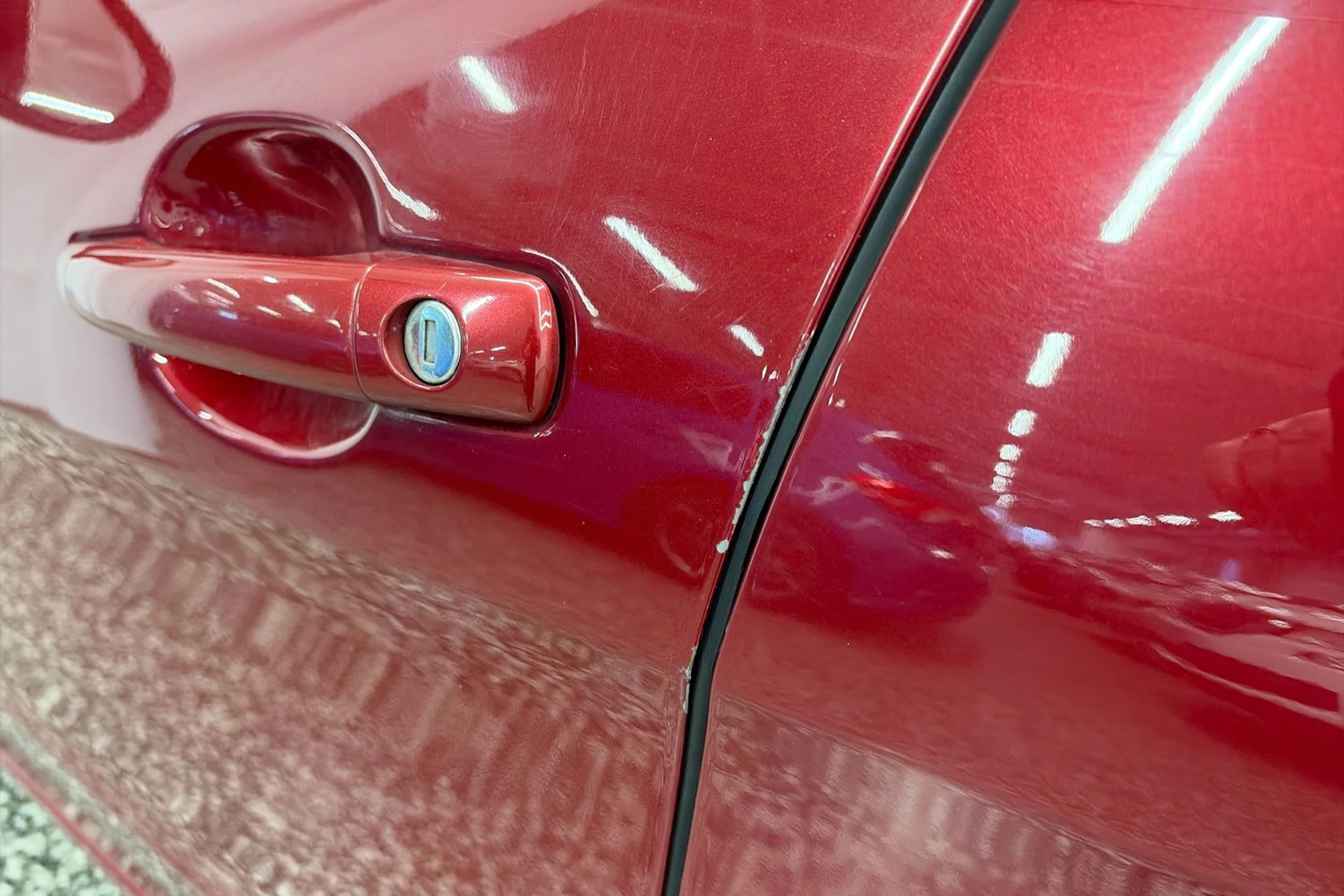 Punainen Peugeot 408 2012 kuva 29.