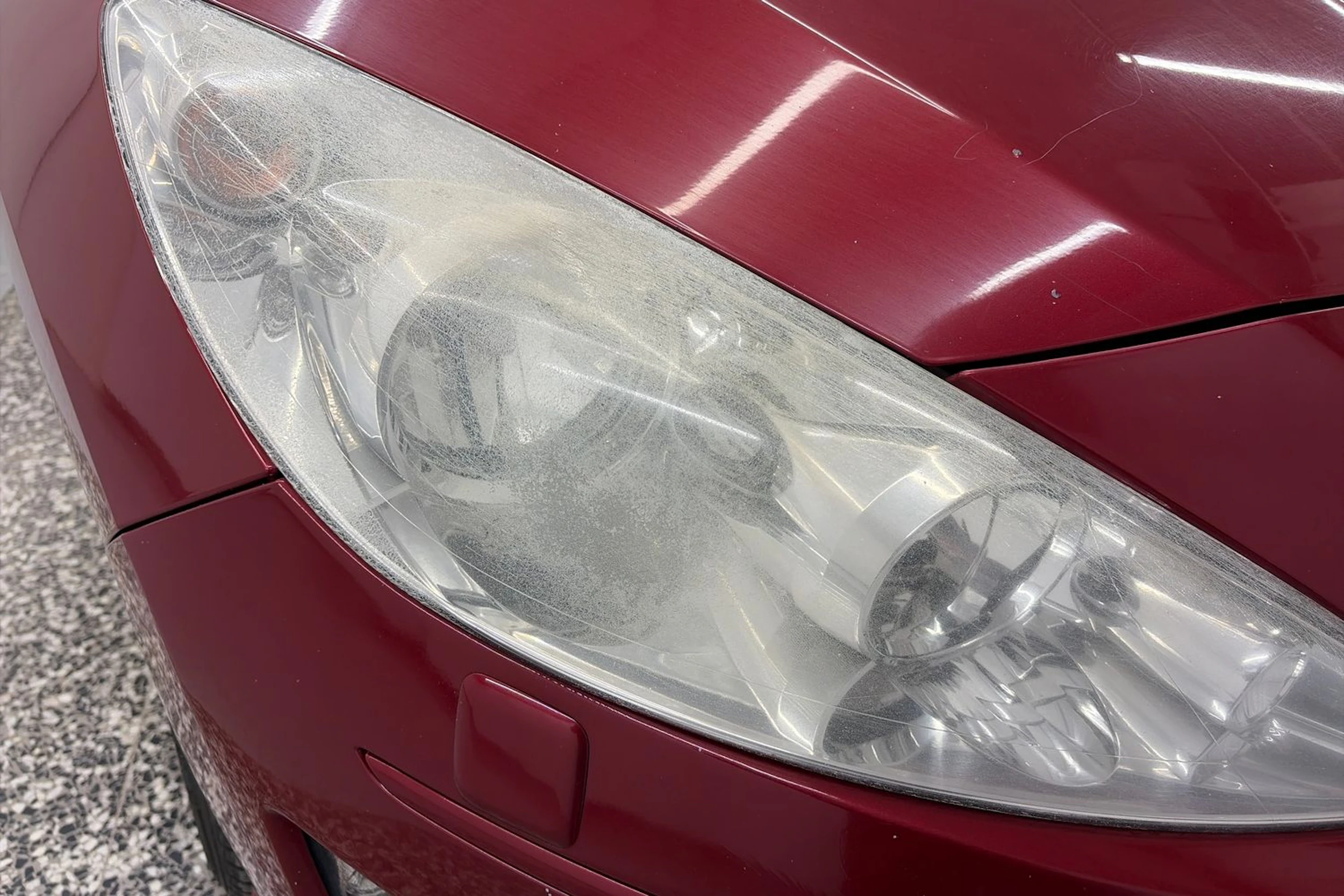 Punainen Peugeot 408 2012 kuva 33.