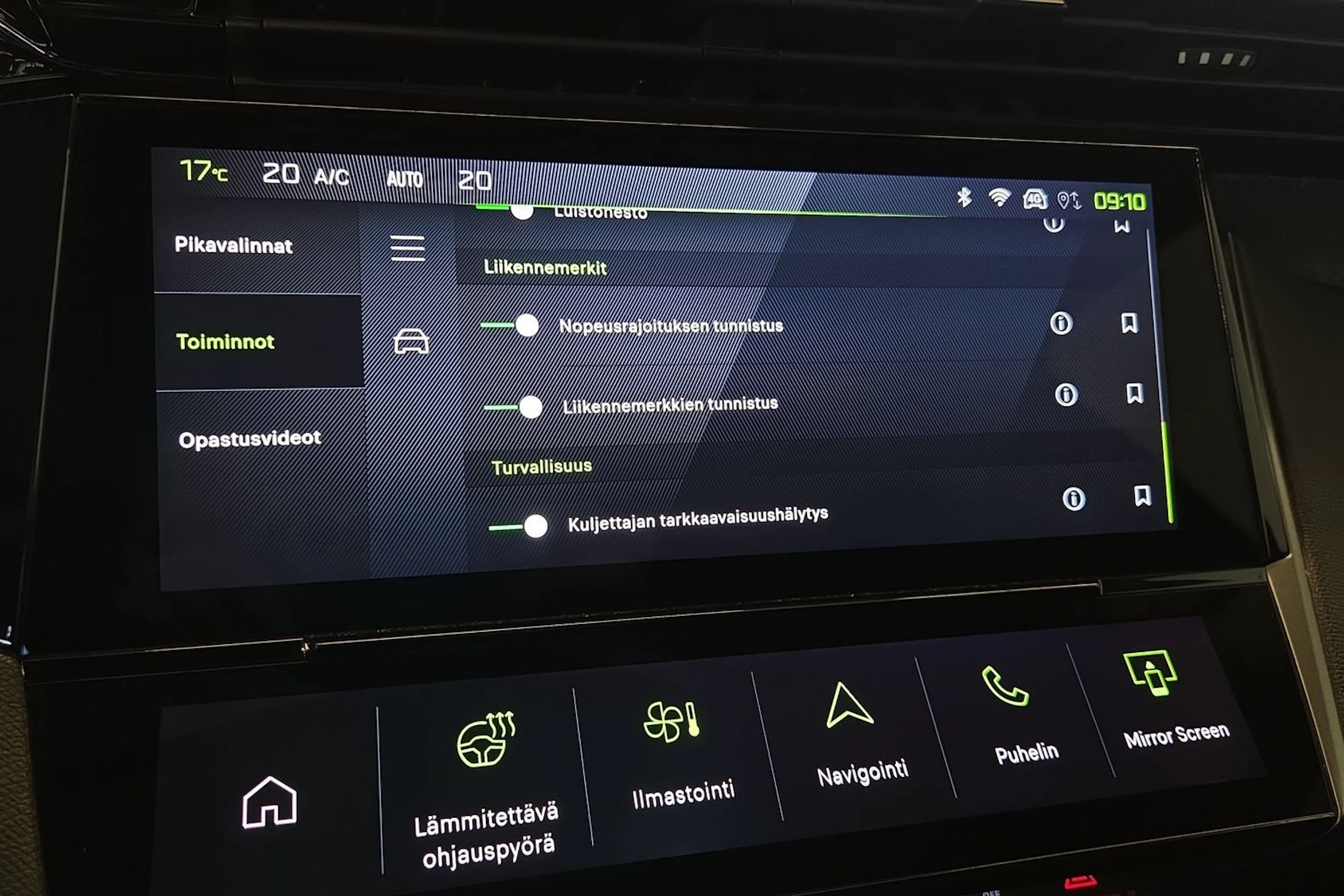 Sininen Peugeot 408 2024 kuva 19.