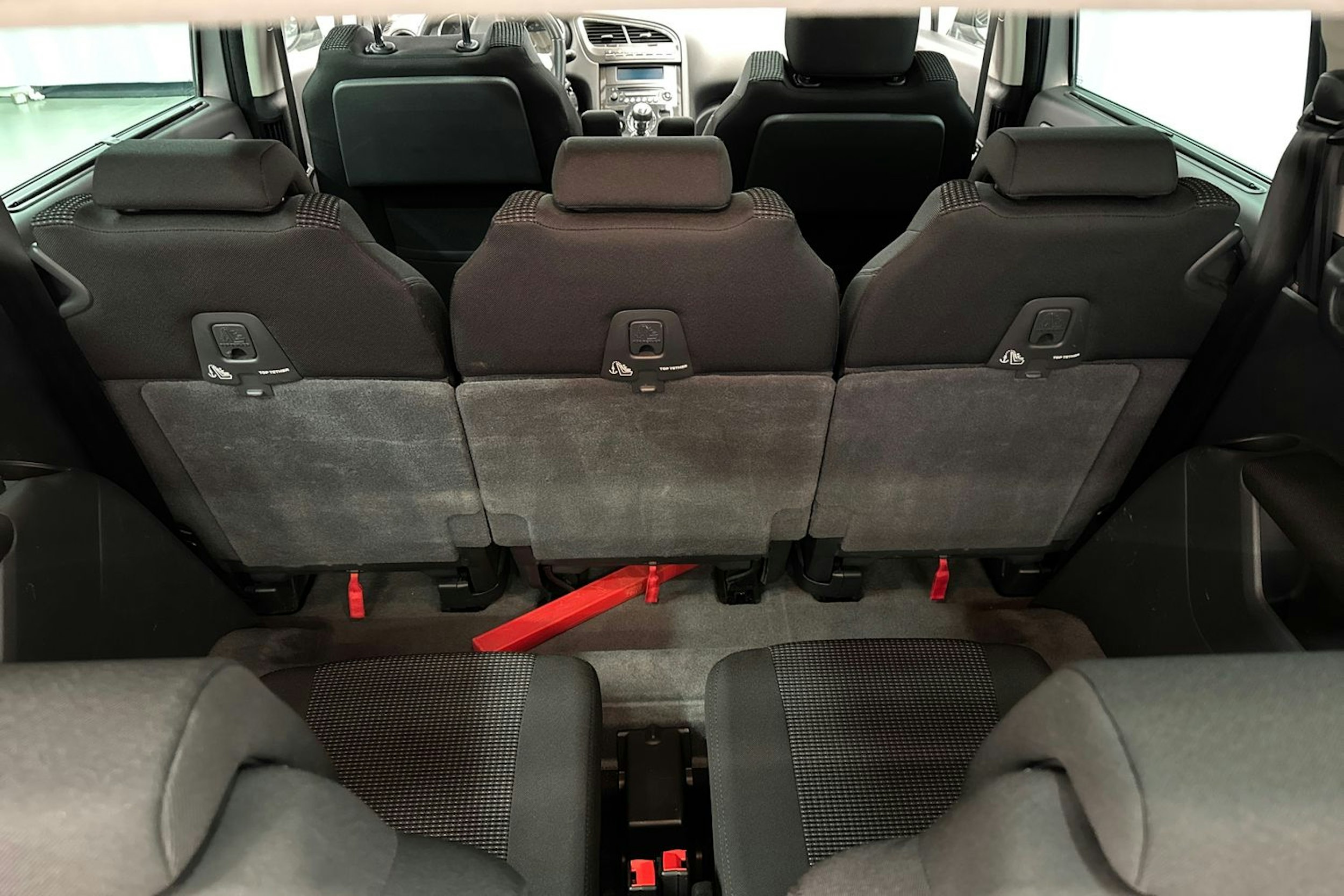 harmaa Peugeot 5008 2012 kuva 18.