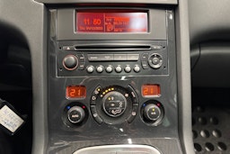 harmaa Peugeot 5008 2012 kuva 24.