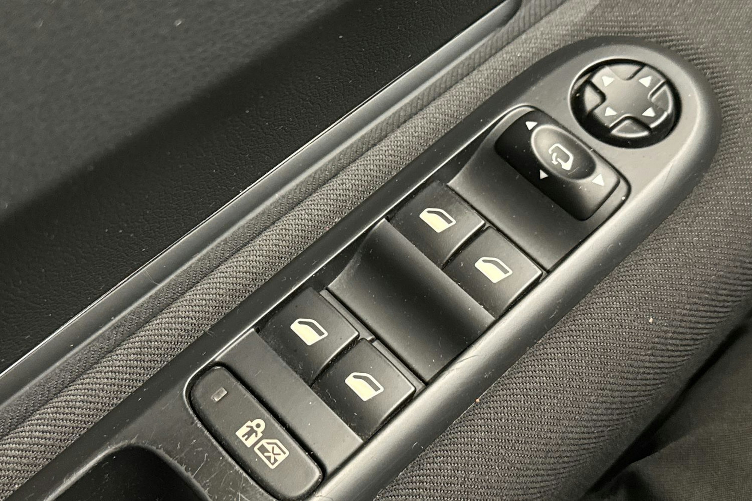 harmaa Peugeot 5008 2012 kuva 27.