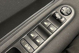 harmaa Peugeot 5008 2012 kuva 27.