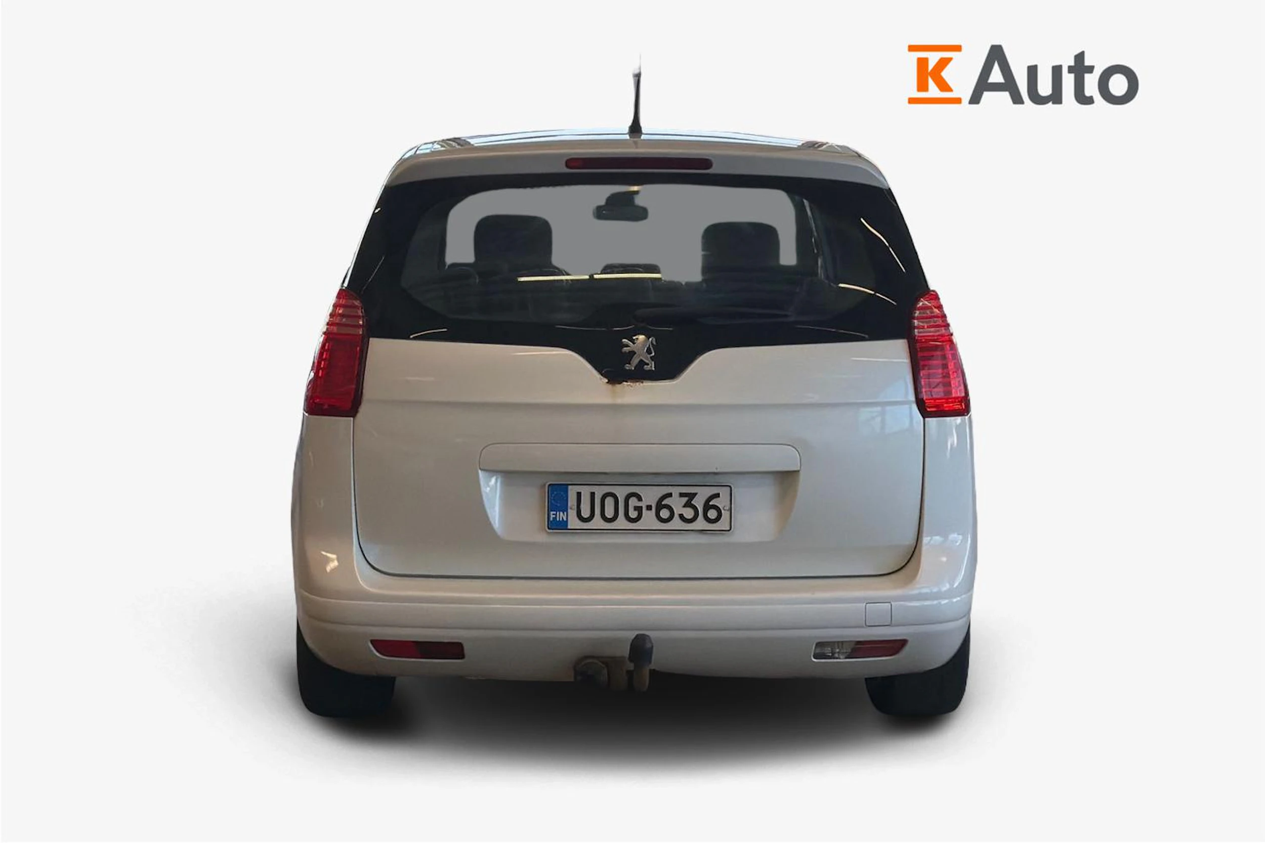 Valkoinen Peugeot 5008 2012 kuva 4.