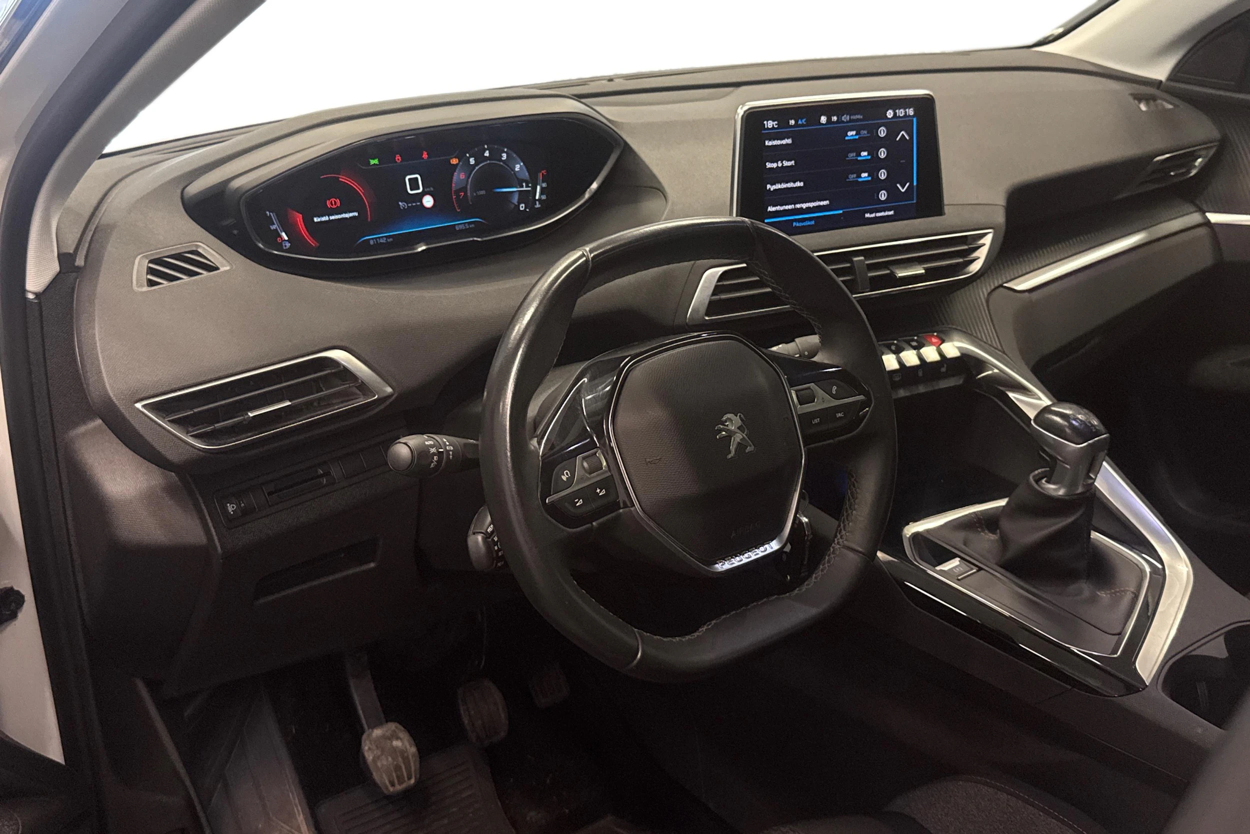 valkoinen Peugeot 5008 2017 kuva 3.