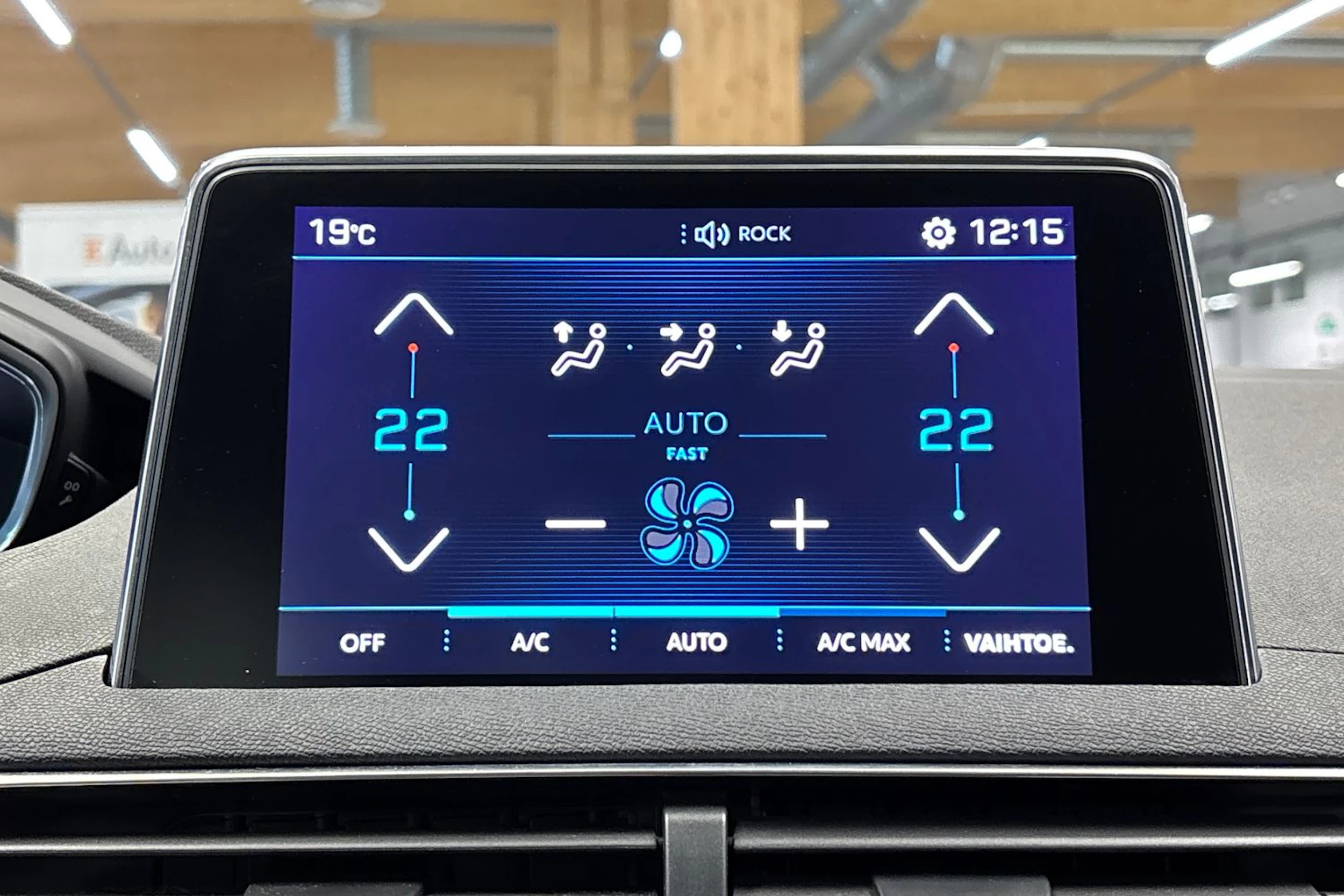 valkoinen Peugeot 5008 2017 kuva 25.
