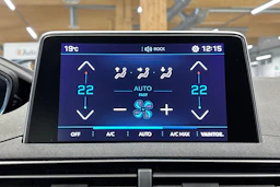 valkoinen Peugeot 5008 2017 kuva 25.