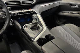 valkoinen Peugeot 5008 2017 kuva 27.
