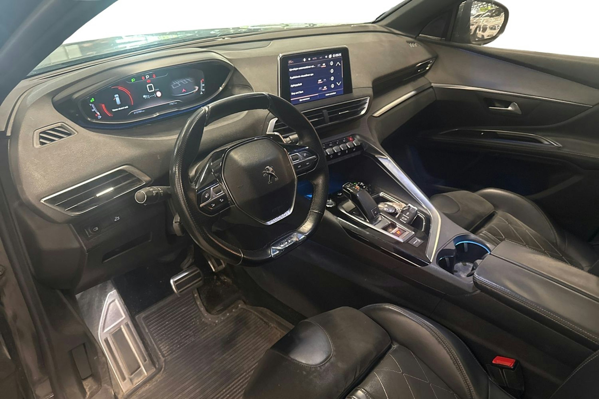 musta Peugeot 5008 2017 kuva 3.