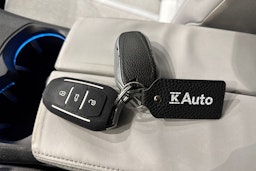 valkoinen Peugeot 5008 2018 kuva 29.