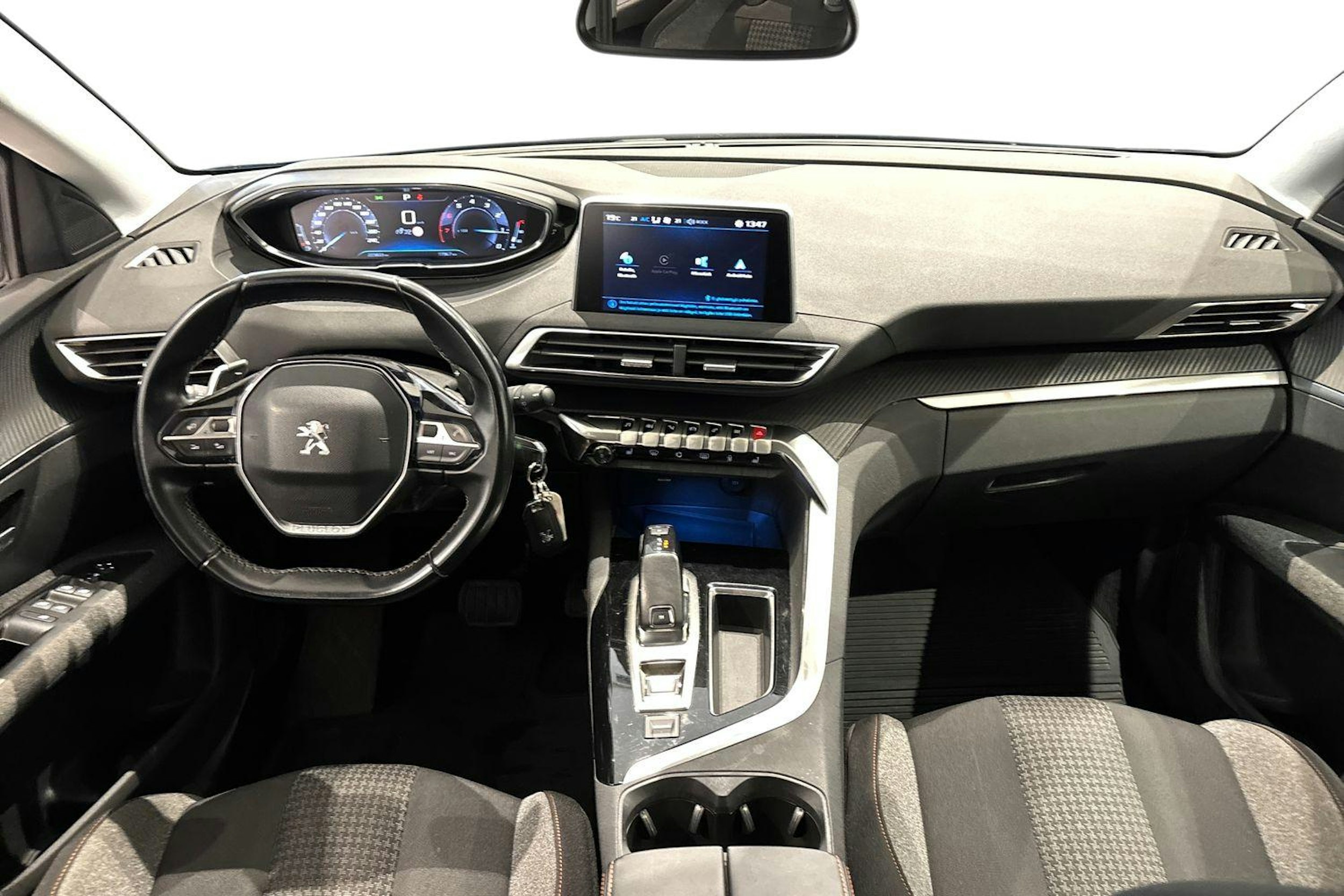 sininen Peugeot 5008 2018 kuva 9.