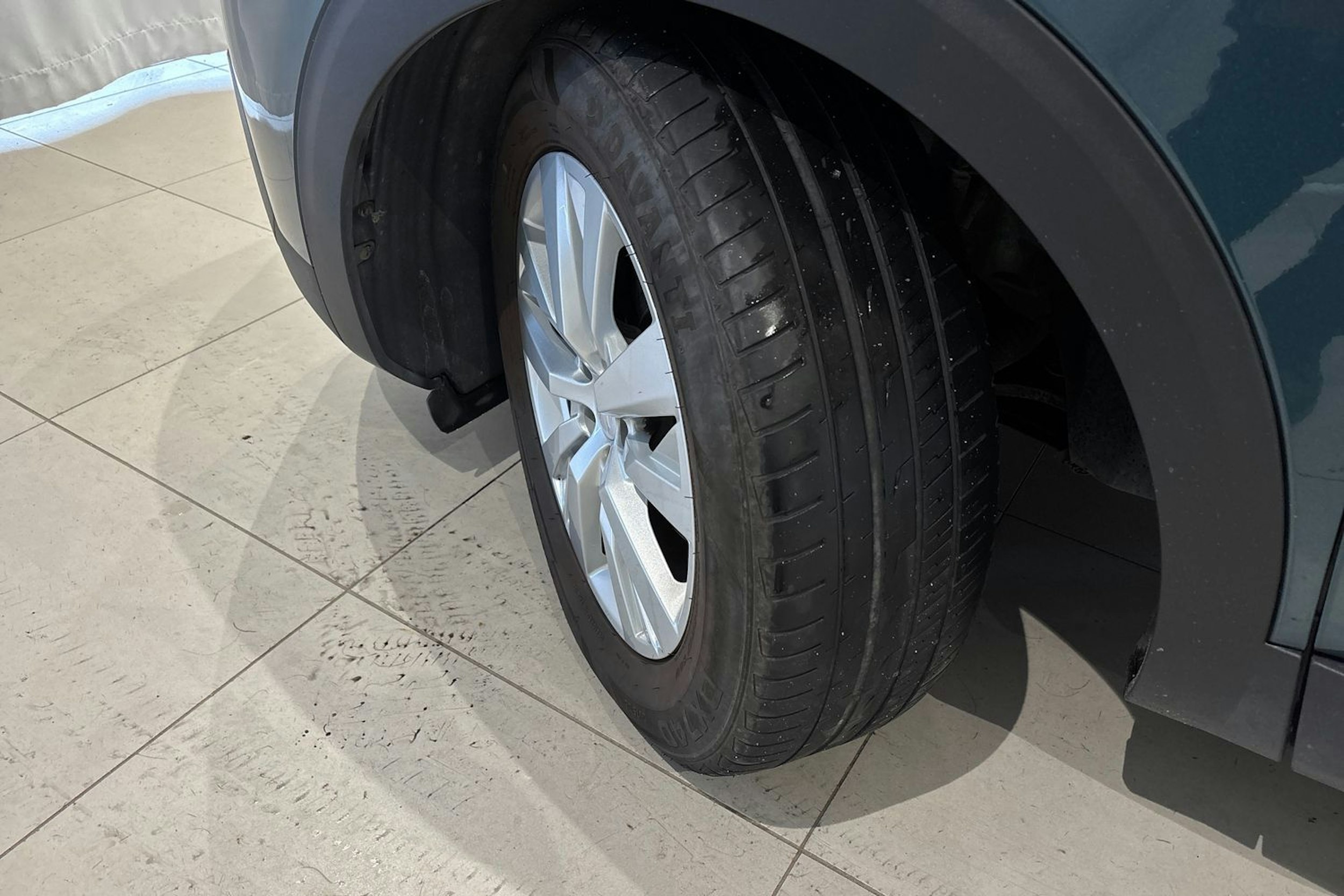 sininen Peugeot 5008 2018 kuva 13.