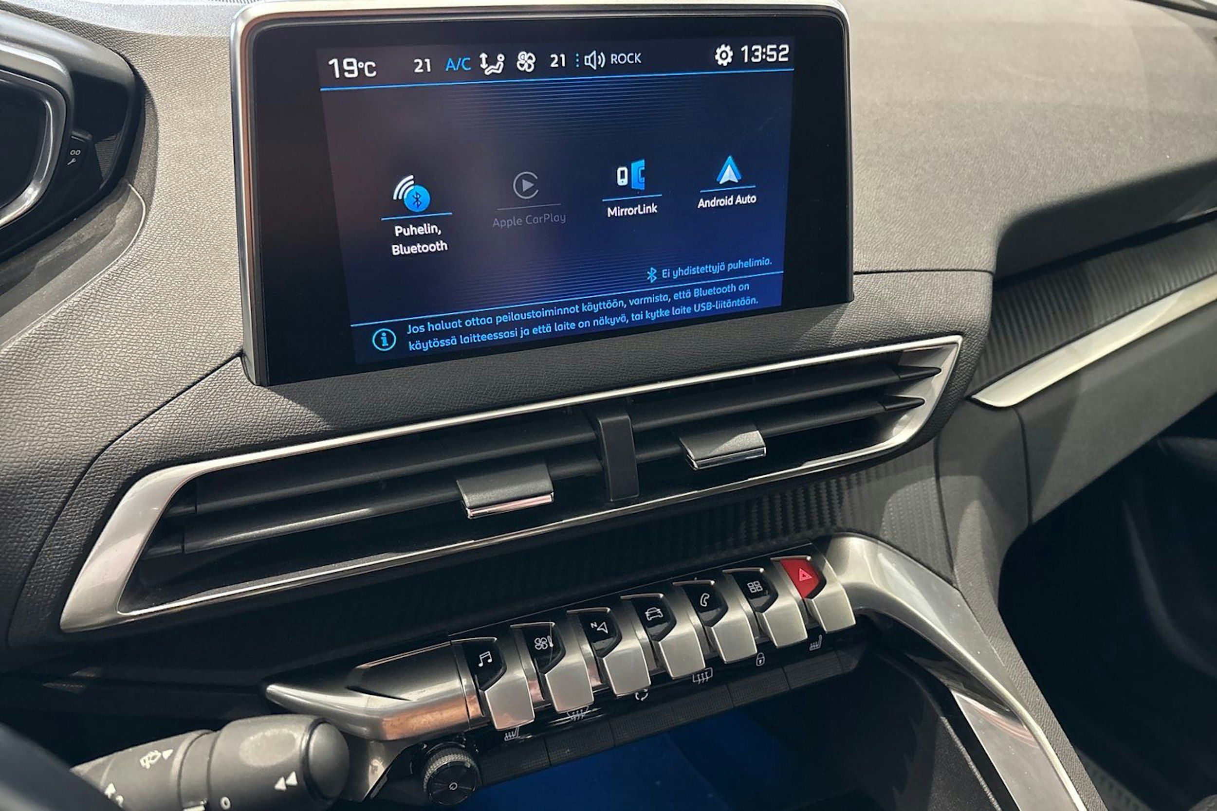 sininen Peugeot 5008 2018 kuva 22.