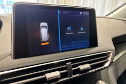 sininen Peugeot 5008 2018 kuva 23.