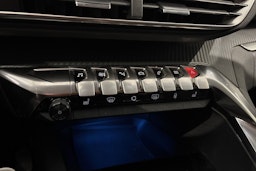 sininen Peugeot 5008 2018 kuva 28.