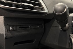 sininen Peugeot 5008 2018 kuva 32.