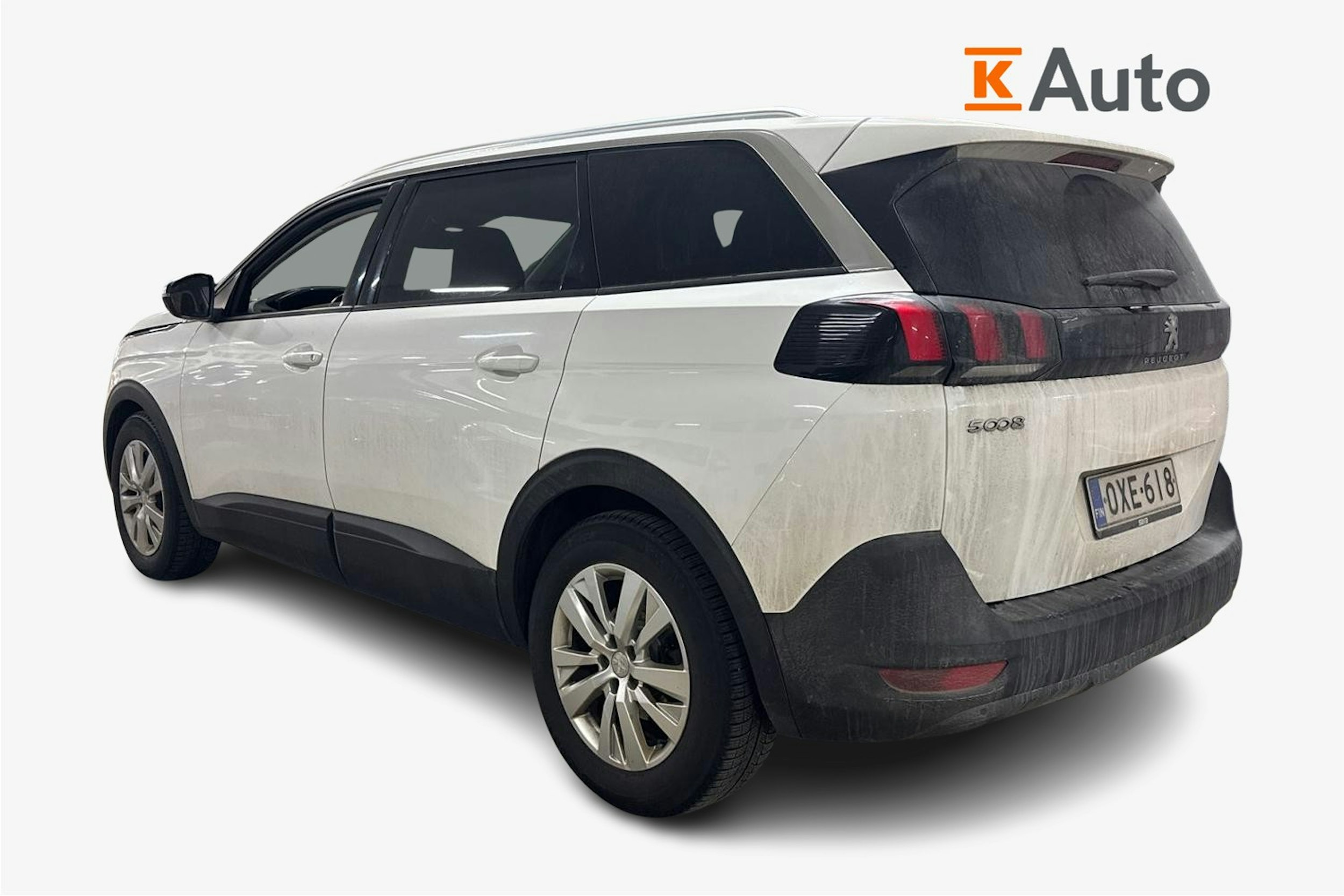 Valkoinen Peugeot 5008 2018 kuva 2.