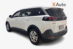 Valkoinen Peugeot 5008 2018 kuva 2.