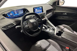 harmaa Peugeot 5008 2018 kuva 3.