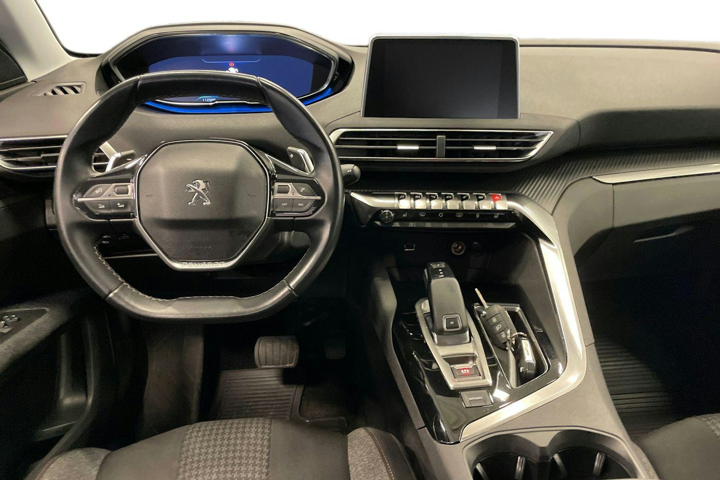 Harmaa Peugeot 5008 2018 kuva 9.
