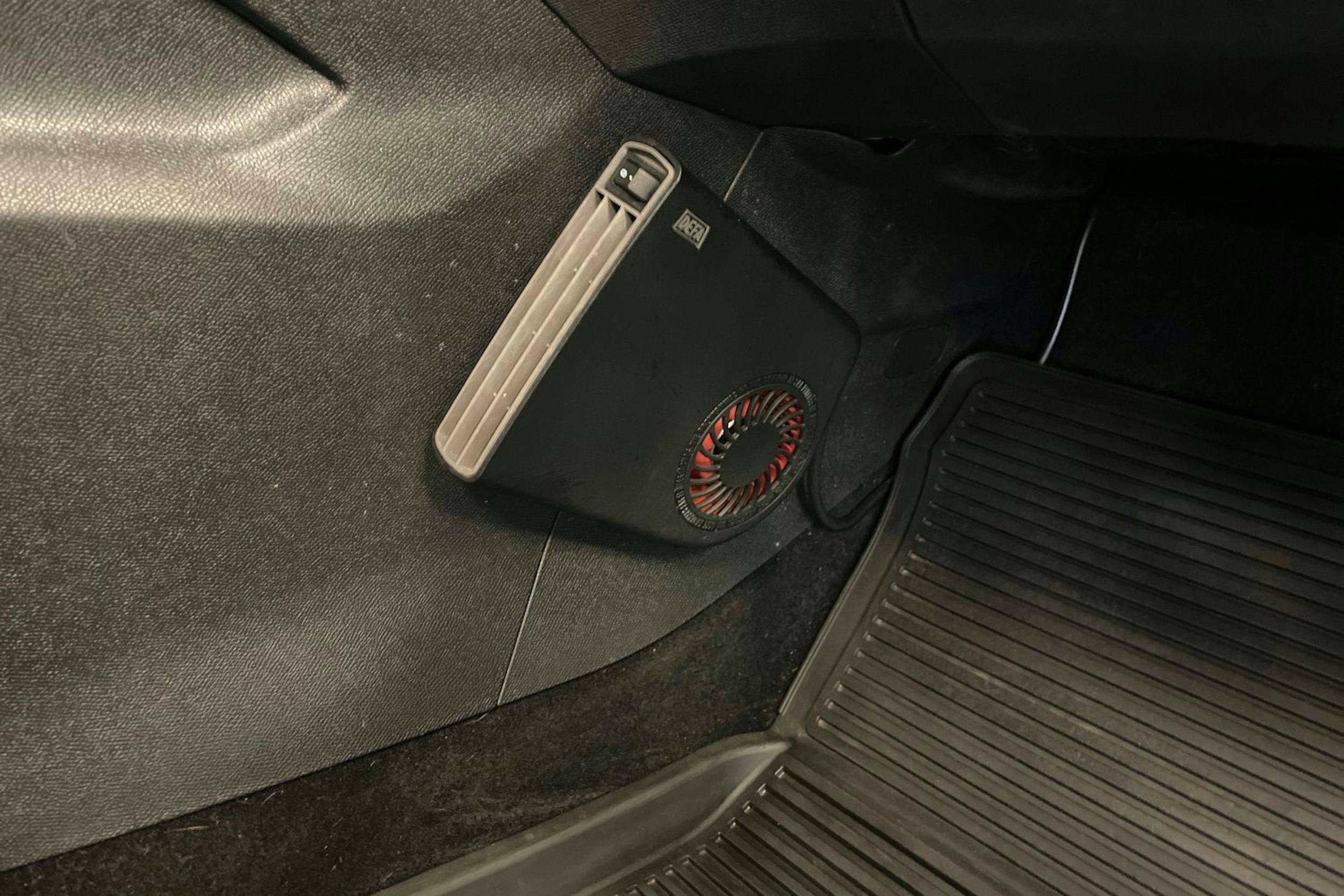Harmaa Peugeot 5008 2018 kuva 19.